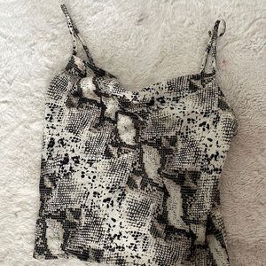 Kendall&Kylie Snakeskin Cowlneck Top